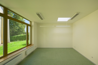 Addition to the Primary School in Veverské Knínice - foto: NEW WORK