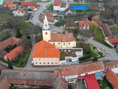 Addition to the Primary School in Veverské Knínice - foto: NEW WORK