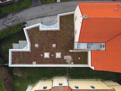 Addition to the Primary School in Veverské Knínice - foto: NEW WORK