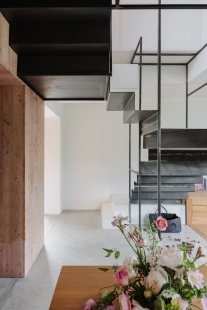 Family house with an atelier and a conservatory - foto: Viola Hertelová