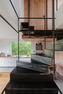 Family house with an atelier and a conservatory - foto: Viola Hertelová