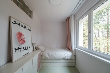 Panel apartment with exposed concrete - foto: Dalibor Hoffmeister