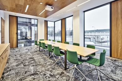 Administrative Building Era - foto: Peter Fabo