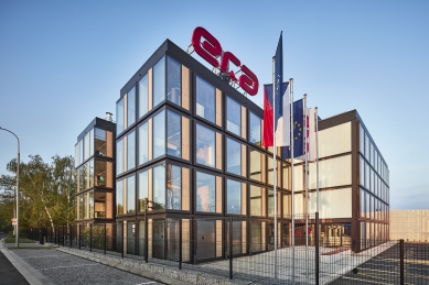 Administrative Building Era - foto: Peter Fabo