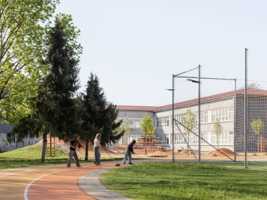 Reconstruction of the School Campus of Primary School with Kindergarten K. Mahra Trnava - foto: Matej Hakár