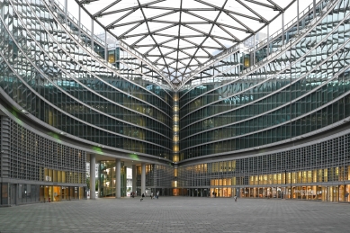 Palazzo Lombardia  - foto: Petr Šmídek, 2021
