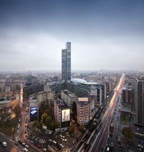 Palazzo Lombardia  - foto: © Fernando Guerra