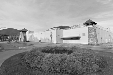 Retail park Ružomberok - Fotografie původního stavu - foto: MARTIN VOJTA architekti