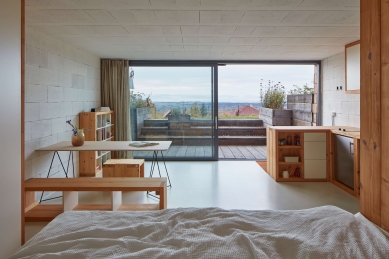 Planter box house - foto: Radek Šrettr Úlehla