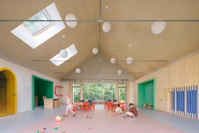 Home for the Elderly with Kindergarten in Horní Jirčany - foto: Alex Shoots Buildings