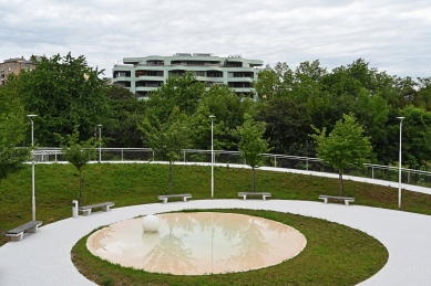 Residential building Elipse - In the foreground, Hradecky Park by the Hočevar studio from 2023. - foto: Petr Šmídek, 2026