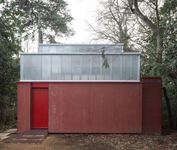 Artist studio in a converted garage - foto: Agnese Sanvito