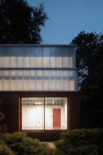 Artist studio in a converted garage - foto: Agnese Sanvito