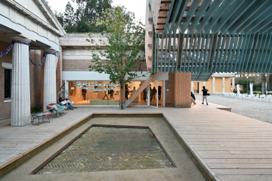Veranda: The Architecture of Generosity - foto: Petr Šmídek, 2025