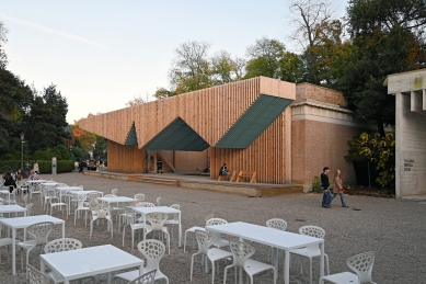 Veranda: The Architecture of Generosity - foto: Petr Šmídek, 2025