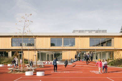 Lošbates Primary School - foto: Alex Shoots Buildings