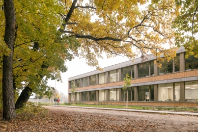 Lošbates Primary School - foto: Alex Shoots Buildings