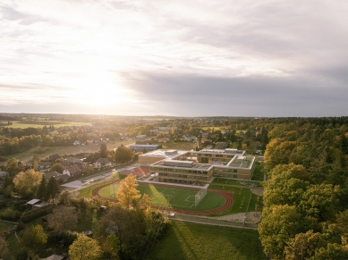 Lošbates Primary School - foto: Alex Shoots Buildings