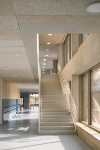 Lošbates Primary School - foto: Alex Shoots Buildings