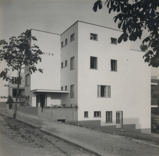 Ladislava Horňáková: Bohuslav Fuchs in Luhačovice - foto: MuMB-ODA