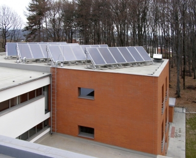 Nový luxusní Lesní hotel ve Zlíně využívá na ohřev vody kompletní solární systém firmy Schüco