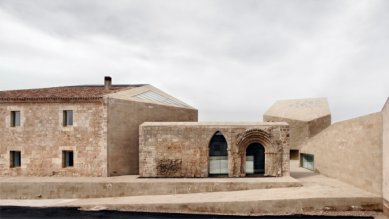 Vinařské centrum Ribera del Duero od estudio barozzi veiga - foto: Mariela Apollonio