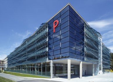Parkovací dům Rychtářka v Plzni byl uveden do provozu
