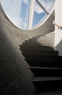 New photo of the prayer room in Černošice - foto: Studio Petrohrad