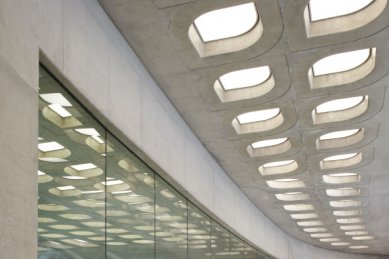 Completion of the swimming center in London by Zaha Hadid - foto: Hufton + Crow, London