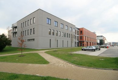 NKÚ zkontroluje peníze určené na vybavení vysokých škol - Soubor staveb Jihočeské Univerzity v Českých Budějovicích (A+U Design, Ing. arch. Jiří Brůha, Ing. arch. Dagmar Polcarová; 2009)