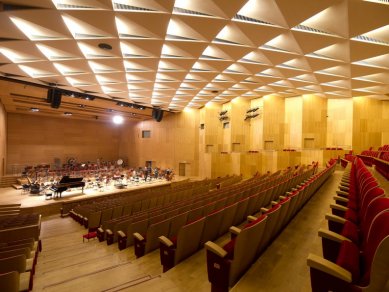 Citlivá rekonstrukce podkarpatské Filharmonie Artura Malavskiého <nobr>v Řešově</nobr>