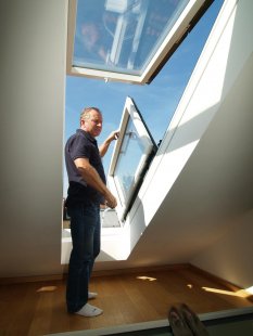 Střešní okna, prosklení a výstupy na BAUTEC v Berlíně - Solara OPEN, střešní výstup