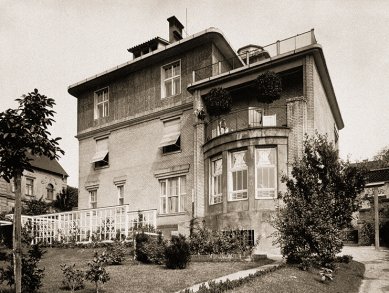 Slavné vily Čech, Moravy a Slezska v Muzeu Východní Čech - Kotěrova vila, J.Kotěra, 1908-1909, Praha