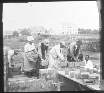 Ve Vídni probíhá výstava Hands-On Urbanism 1850–2012 - Sídliště domků Rosenhügel ve Vídni - foto: © Archiv der :ah! Siedlung Rosenhügel