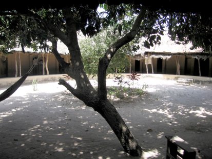 House of the impluvium, multi-storey house and architectural forms in&nbspCasamance - Object 2: VILLAGE CAMP, case with impluvium - foto: Pavel Nasadil, 2012