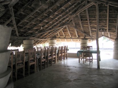 House of the impluvium, multi-storey house and architectural forms in&nbspCasamance - Objects 13: Bars and Restaurants - foto: Pavel Nasadil, 2012