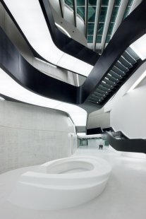 Vídeň: Nejlepší stavby Evropy a rakouská přehlídka - Muzeum umění MAXXI - foto: Iwan Baan