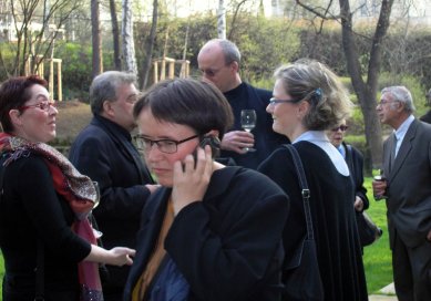 Letošní architektonická ročenka byla slavnostně pokřtěna - žena, jíž vděčíme za ročenky, Dagmar Vernerová z vydavatelství Prostor - foto: Karel Doležel