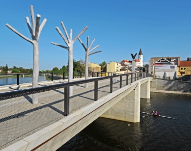 Czech architecture nominated for the Mies van der Rohe Award 2013 - Šrámková architects / Tyrš Bridge, Přerov