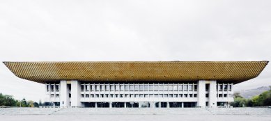 Pozvánka na výstavu Sovětská moderna: 1955–1991 - Lenin Palace, 1970, Almaty, Kazakhstan - foto: Simona Rota