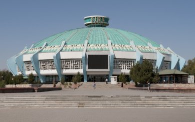 Pozvánka na výstavu Sovětská moderna: 1955–1991 - Circus, 1976, Tashkent, Uzbekistan - foto: Ekaterina Shapiro-Obermair & Wolfgang Obermair