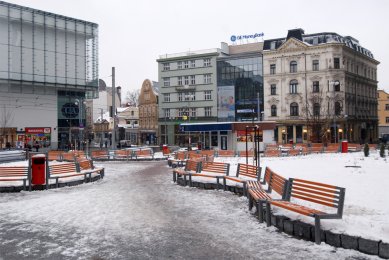 V centru Liberce byly dokončeny opravy dvou náměstí - Soukenné náměstí - foto: Petr Šmídek, 2012