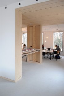 Experimentální projekt pilino-betonového domu green.house - práce v ateliéru, 1.NP - foto: Jessica Christoph, Bauhaus-Univerzita Výmar