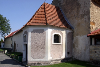 Obnova kaple sv. Ludmily a Marty na Přední Kopanině - Původní stav - foto: Patrik Líbal, 2012