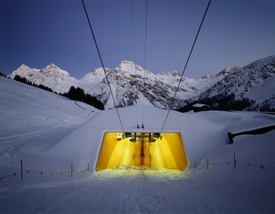 Švýcarská architektura v Galerii Jaroslava Fragnera - Carmenna Chairlift Stations - foto: R.Feiner