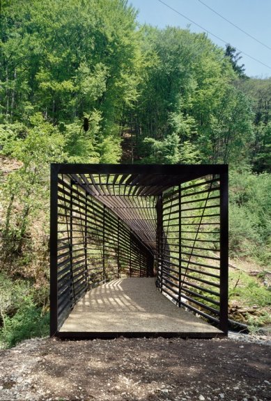 Swiss architecture in the Jaroslav Fragner Gallery - Footbridge - foto: T. Jantscher