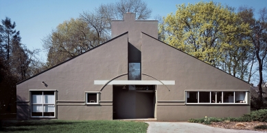 Slavné americké vily na prodej - Robert Venturi: Vanna Venturi House, Philadelphia (1964)