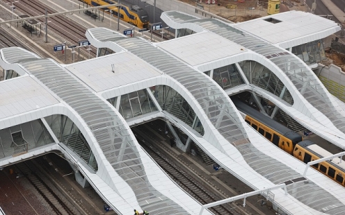 Letošní European Steel Design Awards uděleny - Podchody a lávky pro pěší na hlavním železničním nádraží, Arnhem, Nizozemsko