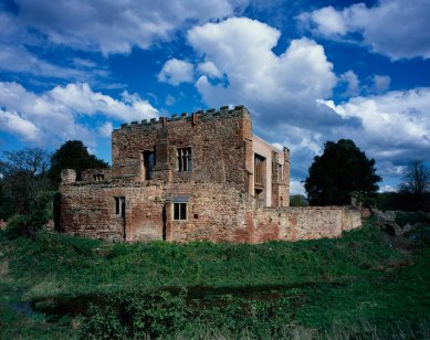 The best British building of the year is the renovation of a 16th-century fortress - foto: Helen Binet