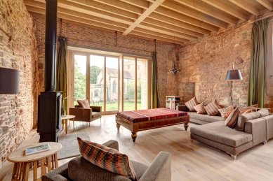 The best British building of the year is the renovation of a 16th-century fortress - foto: Helen Binet